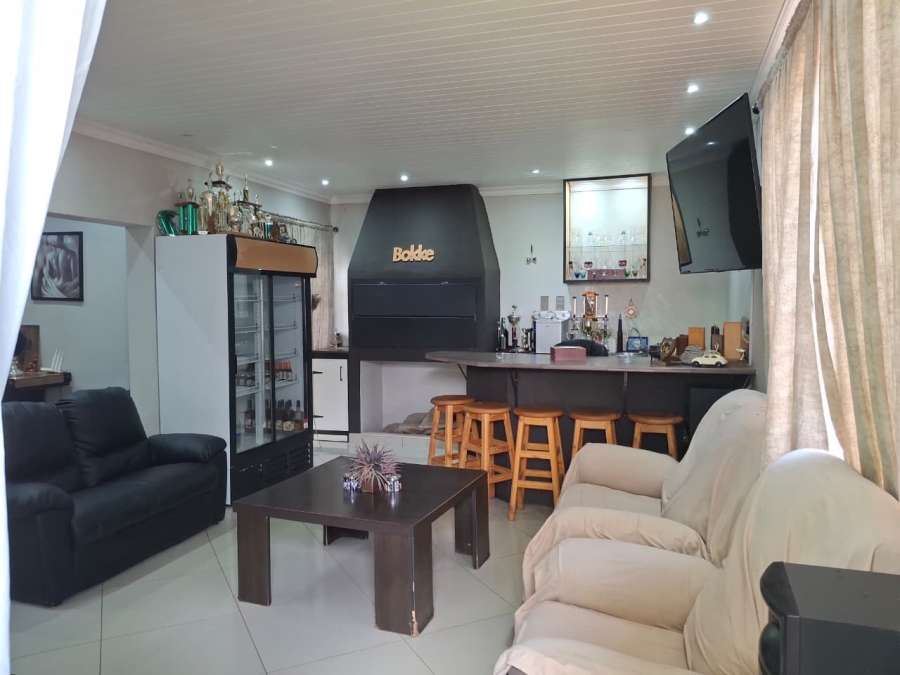 3 Bedroom Property for Sale in Carters Glen Northern Cape